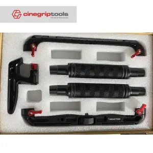 RIG UNIVERSAL Circular Double Handheld (Camera not included)
