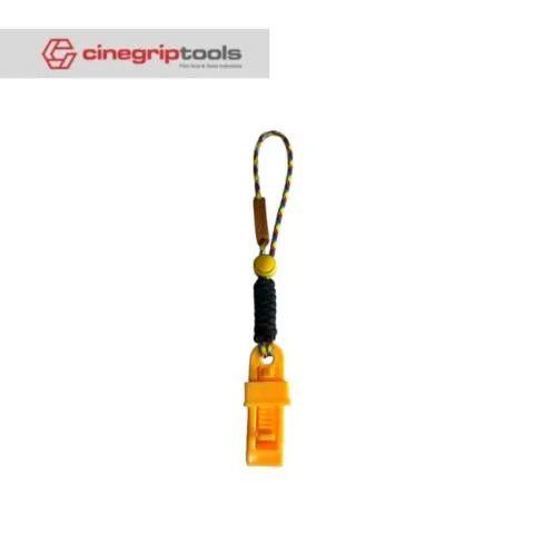 Portable lanyard clip for script title page, suitable for film, television, and TV production crews